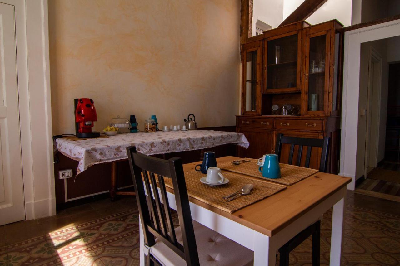 B&B Le Finestre Sul Mare Taranto Exterior foto