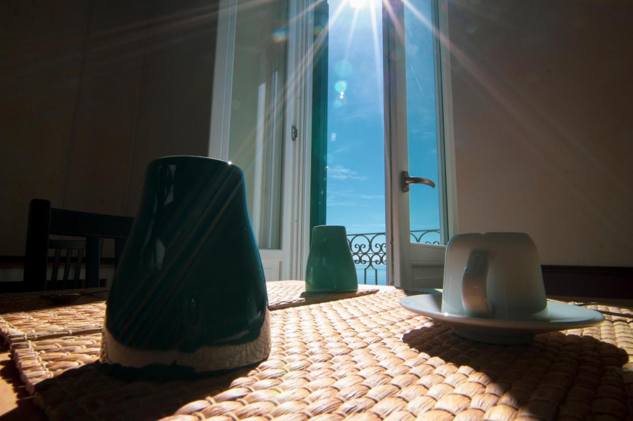 B&B Le Finestre Sul Mare Taranto Exterior foto