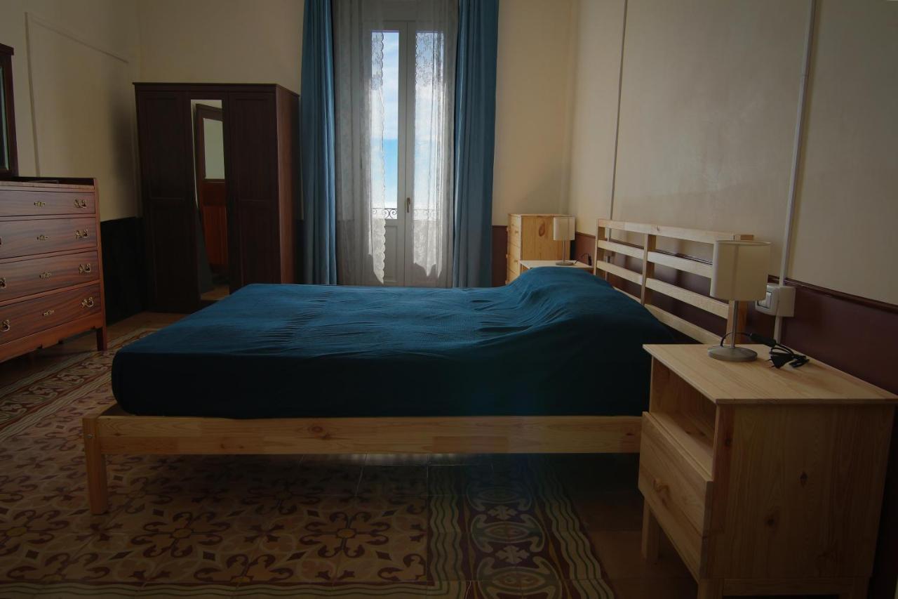 B&B Le Finestre Sul Mare Taranto Exterior foto